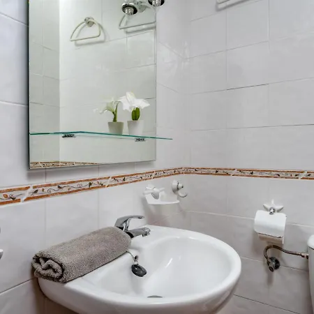 Edificio M Carmen By Interhome アパート フエンヒロラ